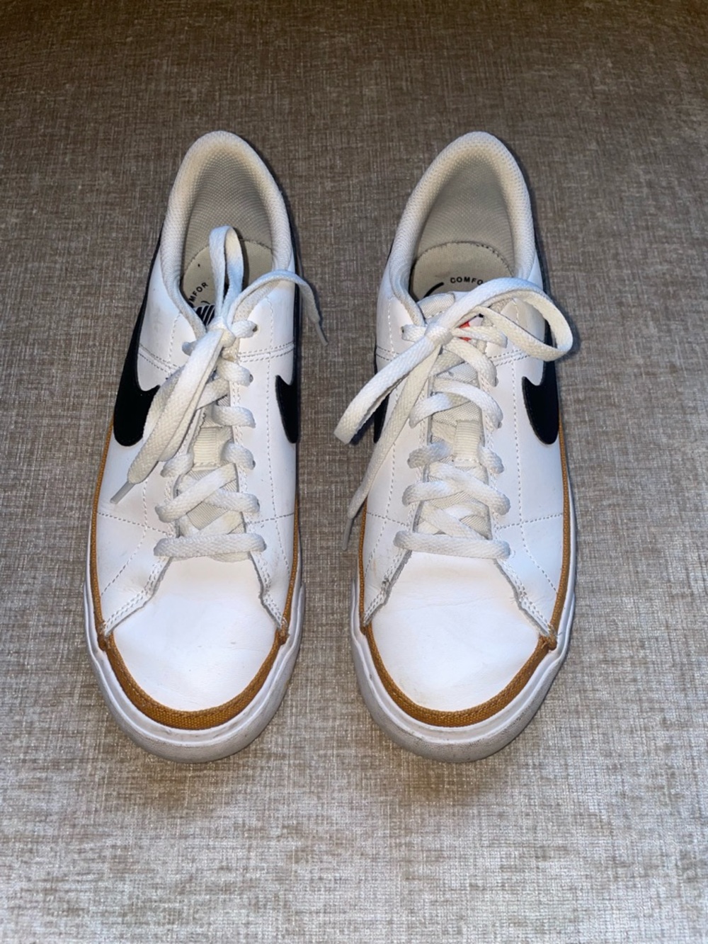 Nike Court Legacy